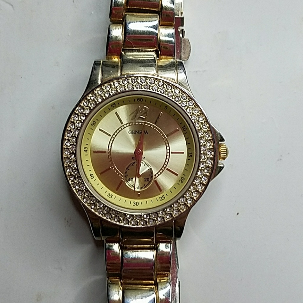 Geneva Gold watch with crystals